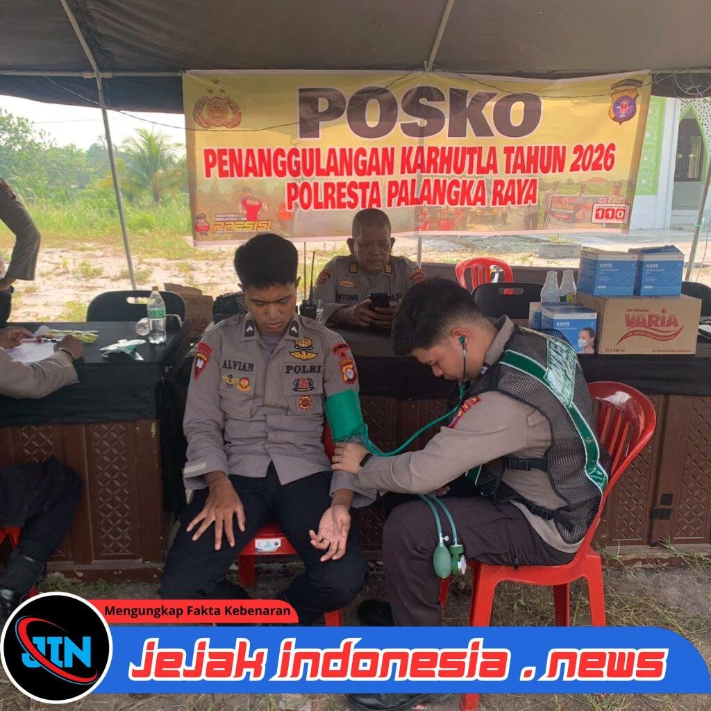 Dukung Kesiapsiagaan Tugas, Tim Dokkes Polda Kalteng Periksa Kesehatan Personel Satgas Aman Nusa