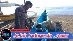 Satpolairud Polresta Banyuwangi Intensifkan Patroli dan Binluh di Pesisir Pantai Bulusan, Wujudkan Kamtibmas yang Aman dan Kondusif