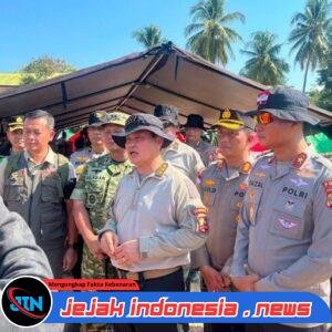 Wujud Nyata Kepedulian Polri, Astamaops Kapolri Tinjau Pengungsi Gempa di Reo dan Salurkan 2.500 Paket Bantuan