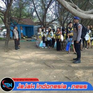 Patroli Harkamtibmas di Grand Watudodol, Polairud Banyuwangi Ingatkan Wisatawan Utamakan Keselamatan