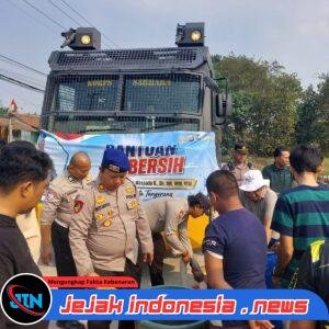 Peduli Warga Terdampak Kekeringan, Polda Banten Distribusikan 6.500 Liter Air Bersih di Tigaraksa