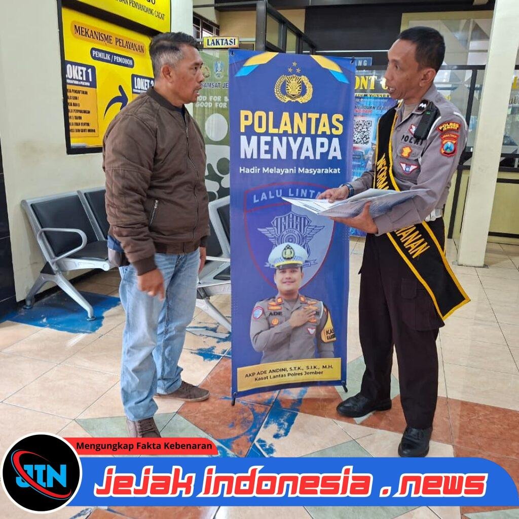 Polantas Menyapa, Hadir Lebih Dekat Layani Warga di Samsat Jember Timur