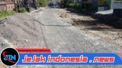 Jalan Melati Gulingan yang Masih Bagus Dikeruk, Warga Pertanyakan Urgensi dan Anggaran: BKK Rp10 Miliar untuk Pura Ikut Disorot