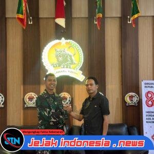PLH Danyonif 509/Balawara Yudha Mayor Inf.Sigit Satria  dan Mbah Semar Perkuat Sinergitas, Jaga Kondusivitas Wilayah Jember