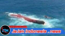 Virgo Transport 8 Terbalik di Laut Jawa, 6 Meninggal dan Ratusan Masih Dicari: Keluarga Menanti dalam Tangis
