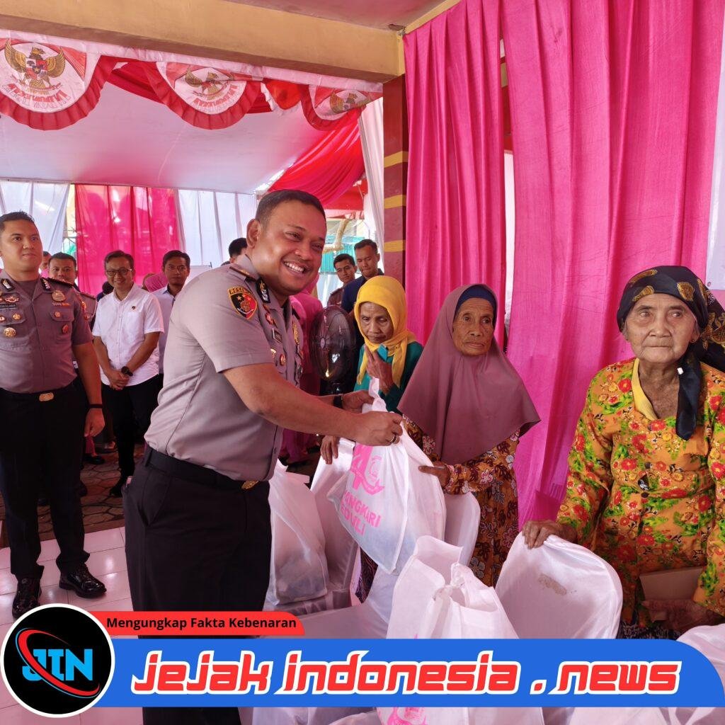 Bhayangkari Peduli Hadir di Jomerto Jember, Gelar Bakti Kesehatan dan Bagikan 200 Paket Sembako