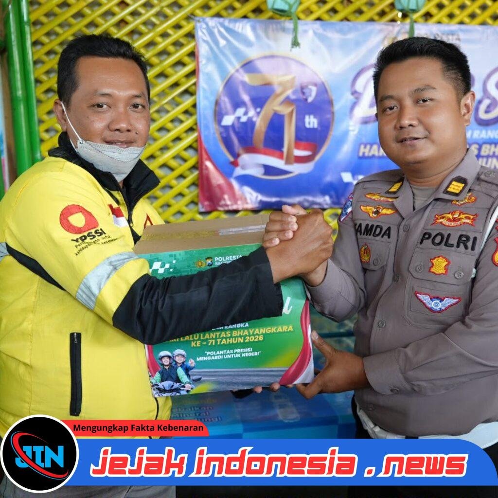 *Semarak Hari Lalu Lintas Bhayangkara ke-71: Satlantas Polresta Banyuwangi Rangkul Ojol, Dari Layanan Kesehatan hingga Keselamatan di Jalan Raya*