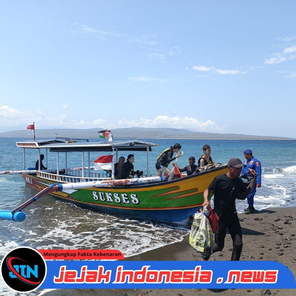 Patroli Wisata Satpolairud Polresta Banyuwangi di Pantai Tanjungan, Tekankan Keselamatan Pengunjung