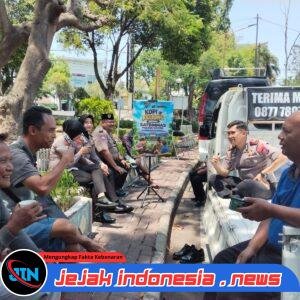*Polres Gresik Gencarkan Inovasi Kopi Keliling, Bangun Kedekatan dengan Warga Ajak Jaga Kamtibmas*
