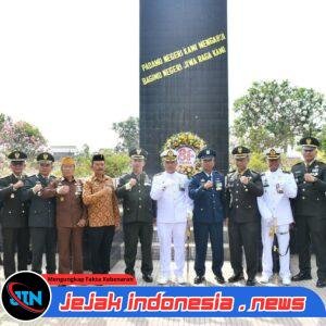 Ziarah Nasional HUT ke-81 TNI di Banyuwangi, Khidmat Kenang Jasa Para Pahlawan