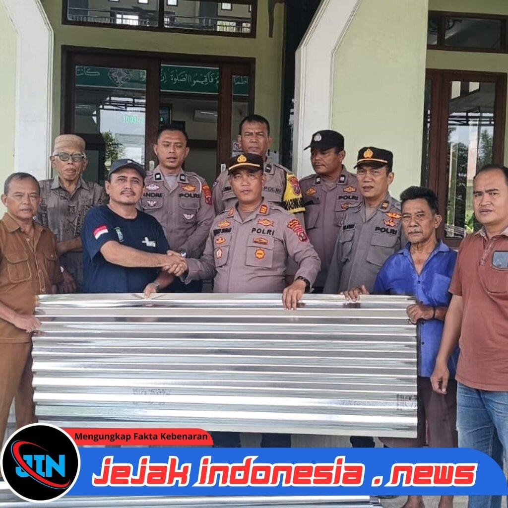 **Kapolres Simalungun Salurkan 100 Lembar Seng dan Dana Pembangunan untuk Masjid Al-Ikhlas, Kapolsek Gunung Malela: Polisi Hadir Bersama Masyarakat**