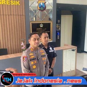 *Kapolres Gresik Turun Tangan Respons Isak Tangis Warga Korban Pemerasan DC Pinjol*