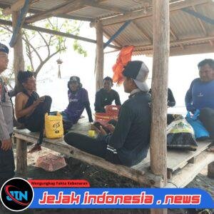 Satpolairud Polresta Banyuwangi Gelar Patroli Dialogis di Pantai Tanjungan, Imbau Wisatawan Utamakan Keselamatan