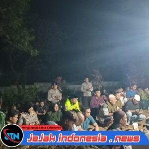 *Polisi Bersama Masyarakat, Kapolres Probolinggo Dampingi Keluarga Korban Karhutla TNBTS hingga Peristirahatan Terakhir*