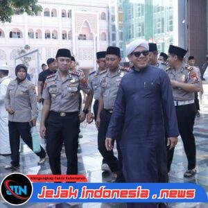Kapolres Pasuruan Hadiri Salat Istisqa di Ponpes Dalwa, Bersama Santri Panjatkan Doa Memohon Hujan Berkah
