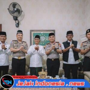 *Perkuat Sinergi Kamtibmas, Kapolda Jatim Silaturahmi dengan Sejumlah Ulama di Kediri*