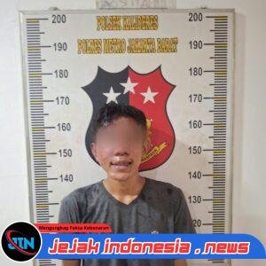 *Lagi Makan diwarteg Kunci Tertinggal, Pelaku Ini Bawa Motor Diringkus Polsek Kalideres*