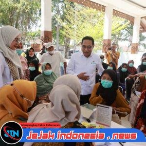 Wamenkes Puji Inovasi Kesehatan Banyuwangi, dari Homecare hingga Dashboard Puskesmas Real Time