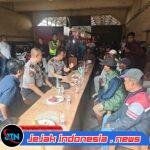 *Cangkrukan Kamtibmas, Kapolres Pelabuhan Tanjung Perak Serap Aspirasi Pekerja Pasar Pabean*